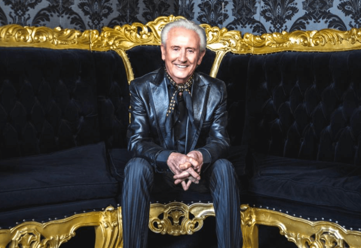 Legendary Singer Tony Christie Dealt Heartbreaking Dementia Diagnosis